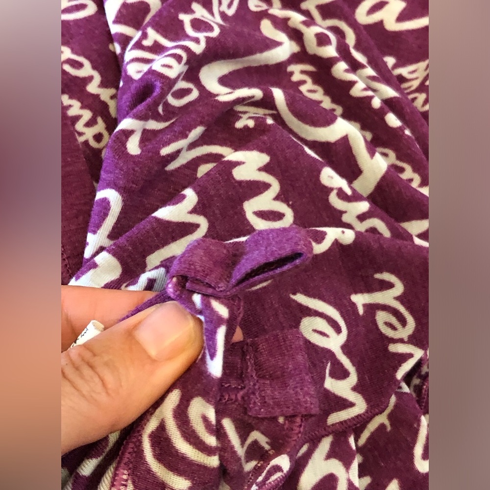Lululemon Vinyasa Scarf Manifesto Print Heathered Dewberry Purple Grail - Picture 7 of 8